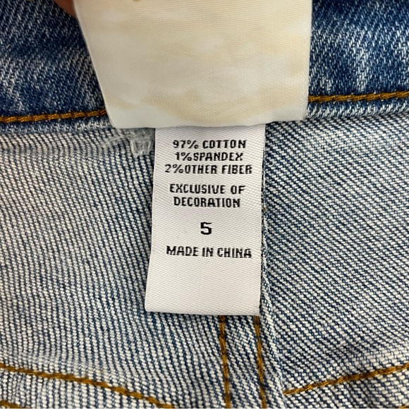 Hot Topic Sailor Moon Icons Embroidered Mom Jeans - Picture 13 of 13